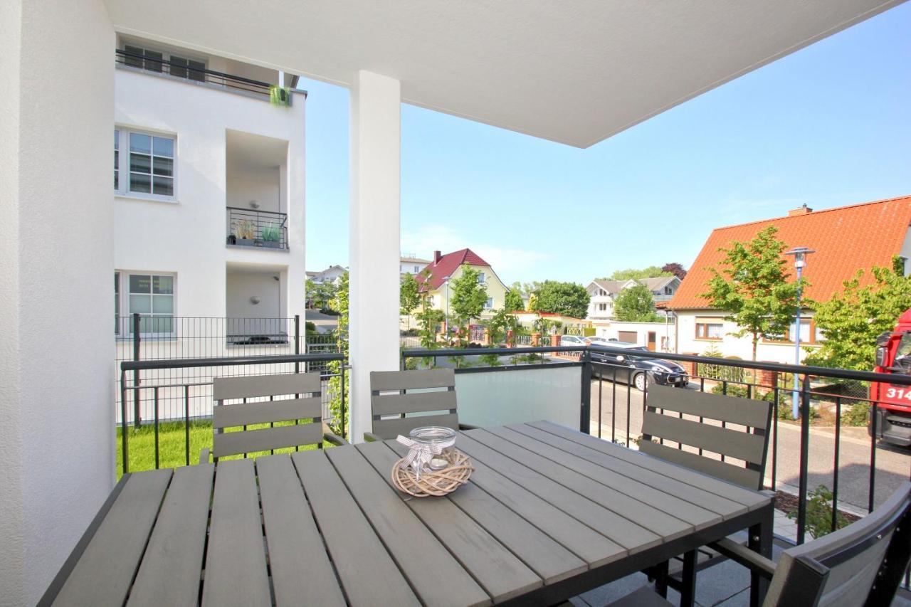 Villa Anni FeWo 2 inkl Sauna und Schwimmbadnutzung im AHOI Sellin Goehren  Exterior foto