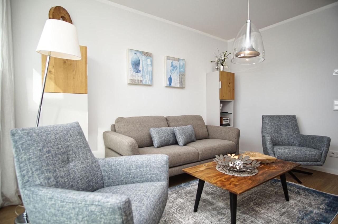 Villa Anni FeWo 2 inkl Sauna und Schwimmbadnutzung im AHOI Sellin Goehren  Exterior foto